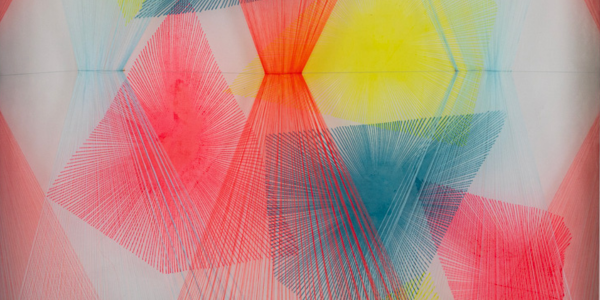Pour la saison printanière, le Musée Bruck présente l’exposition Entre lumière et matière de Léa Mercante qui propose une série de tableaux vibrants de couleurs, de lignes et de fils. L’exposition se déroulera du 8 mai au 5 juillet 2025.